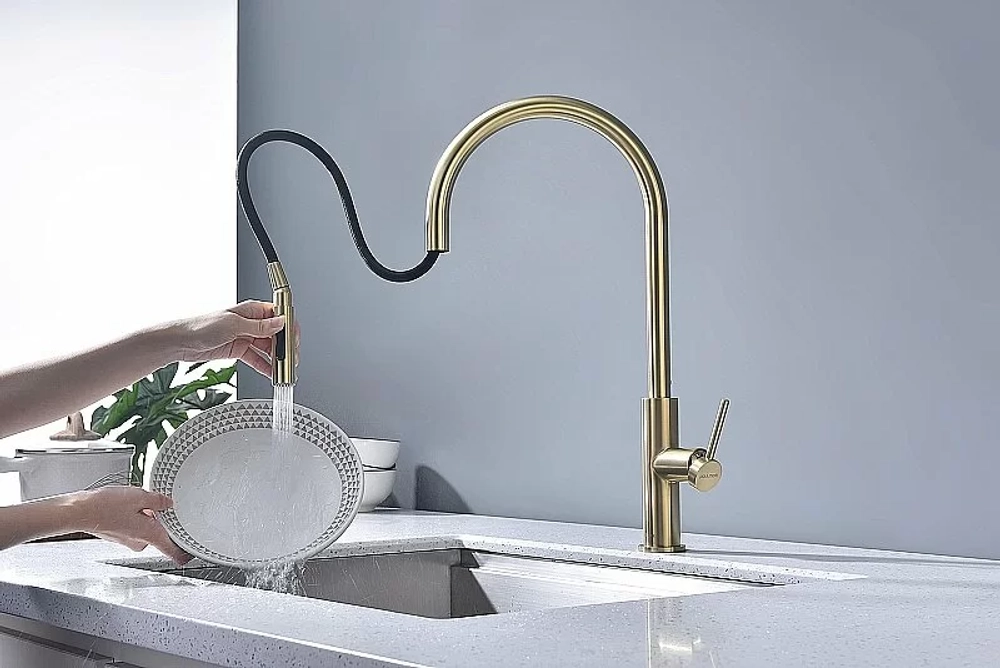 Смеситель для кухни Paulmark Senso Se215180-LG светлое золото