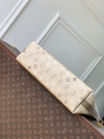 Louis Vuitton Vagabond Hobo
