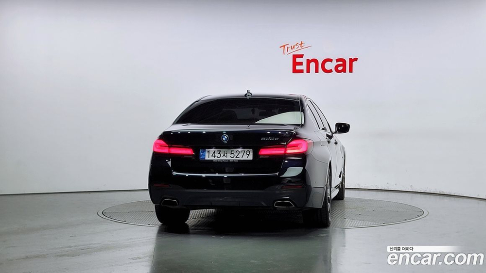 BMW 5 Series (G30) 530e M Sports (01.2022)