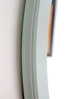 Зеркало настенное для прихожей 57 см