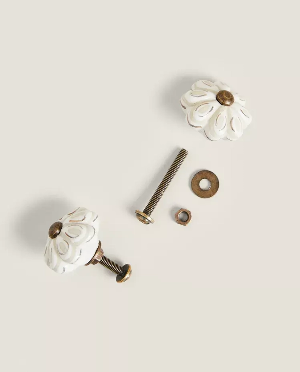 ZARA HOME НАБОР МЕБЕЛЬНЫХ РУЧЕК ИЗ КЕРАМИКИ «ЦВЕТОК» (2 ШТ.), ЗОЛОТОЙ