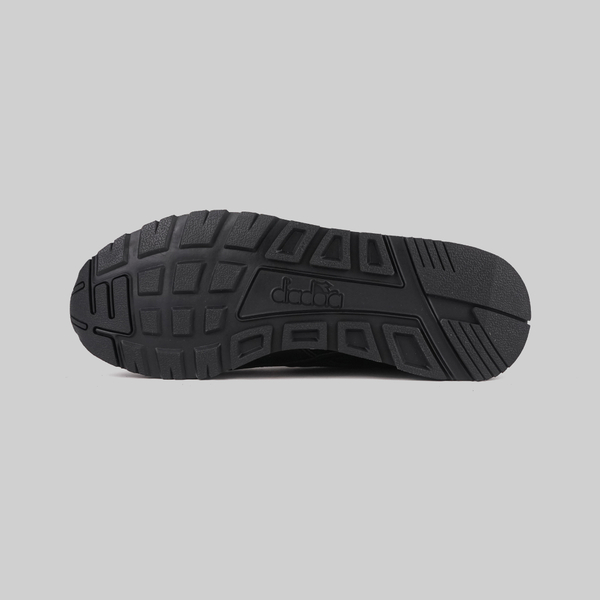Кроссовки Diadora N.92 L артикул:DR101173744C0200 Кроссовки Diadora N.92 L артикул:DR101173744C0200 - купить в магазине Дайс