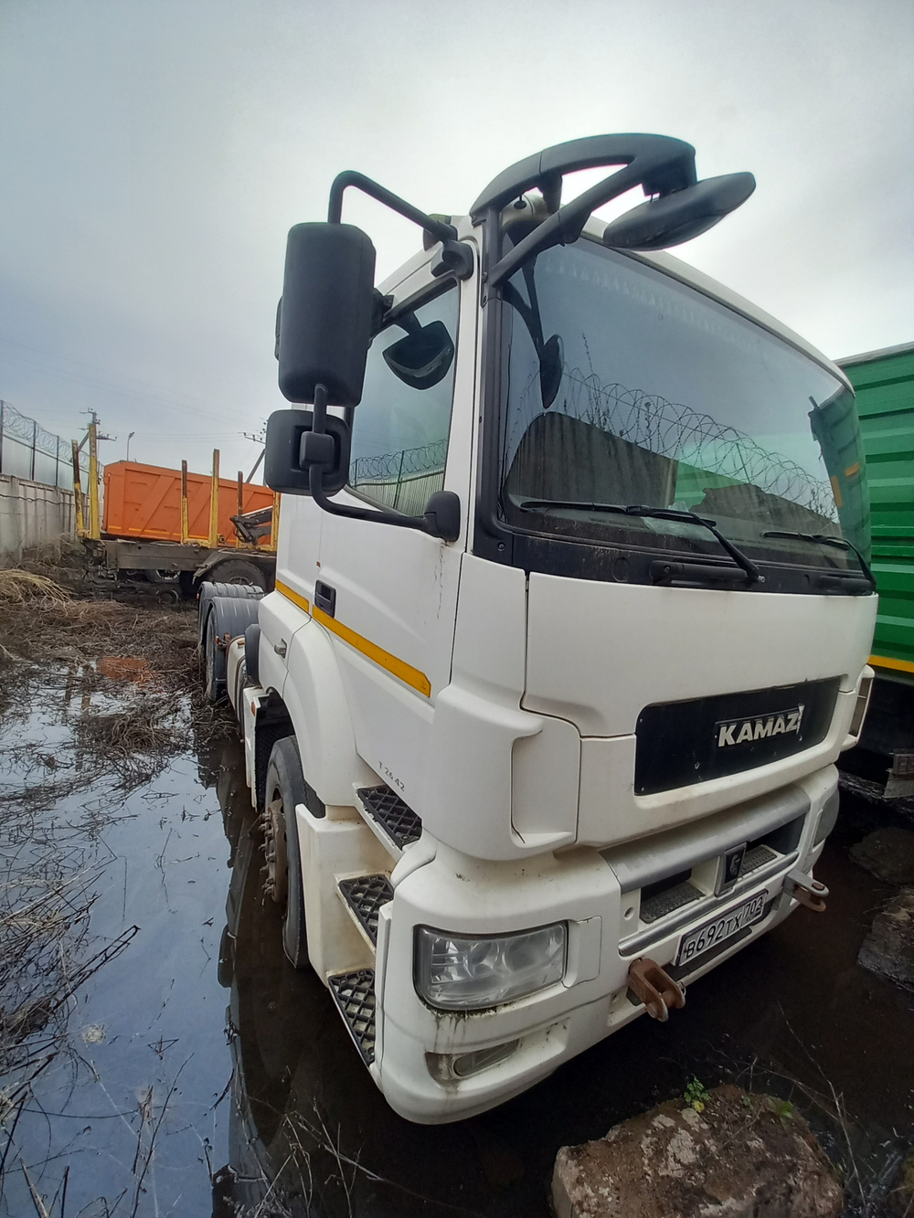 КамАЗ 65206 6x4 Седельный тягач 65206-T5 (Дизельный, 12,0 л, 428 л.с., МТ)