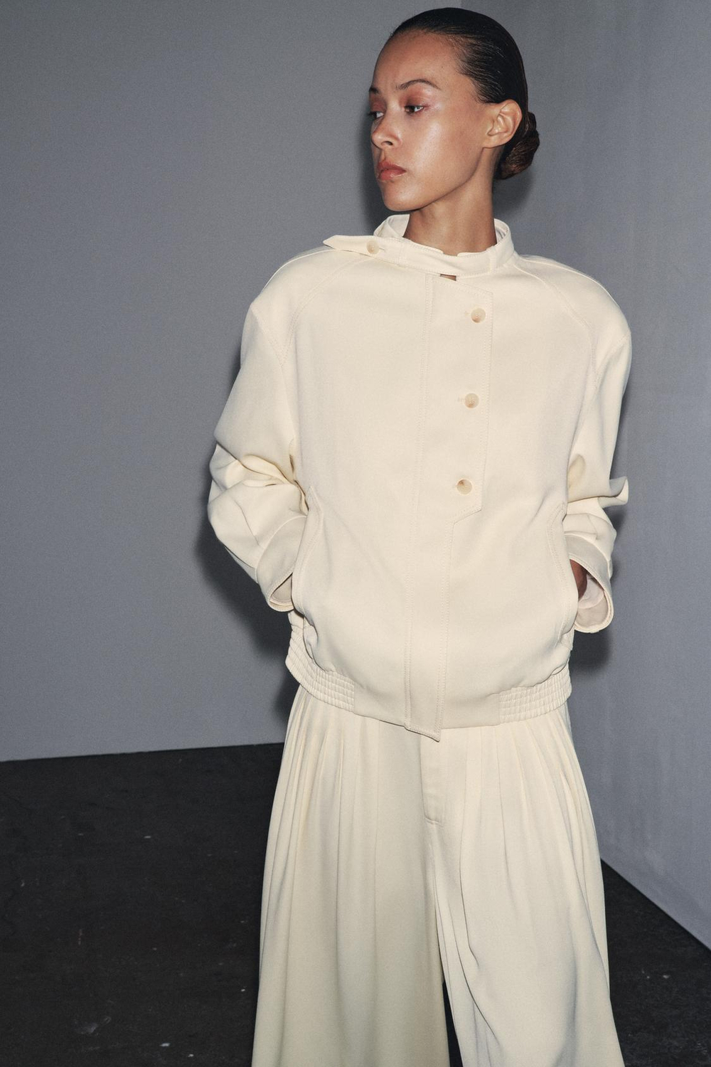 ZARA КУРТКА С ПУГОВИЦАМИ — ZW COLLECTION, ЭКРЮ