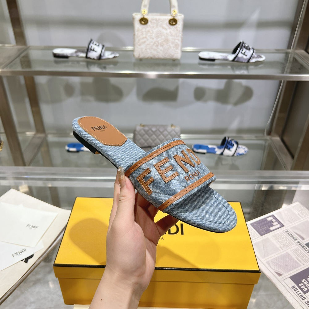 Fendi Signature Slides