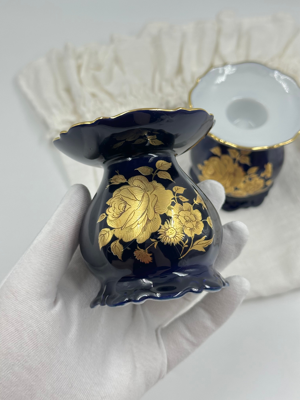 Подсвечник кобальтовый с золотыми розами