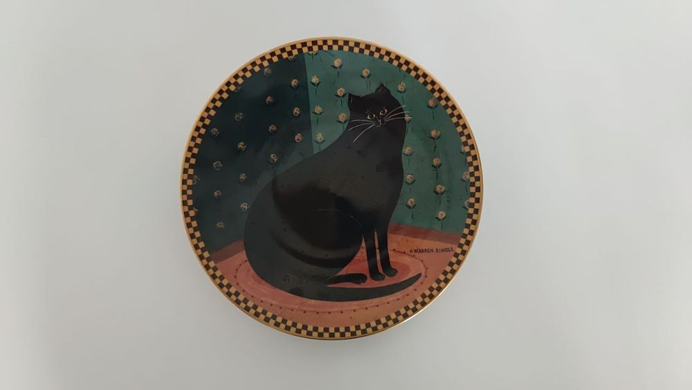 Коллекционная декоративная тарелка «Счастливый кот» (Lucky Cat) из серии «Warren Kimble Cat Collection»
