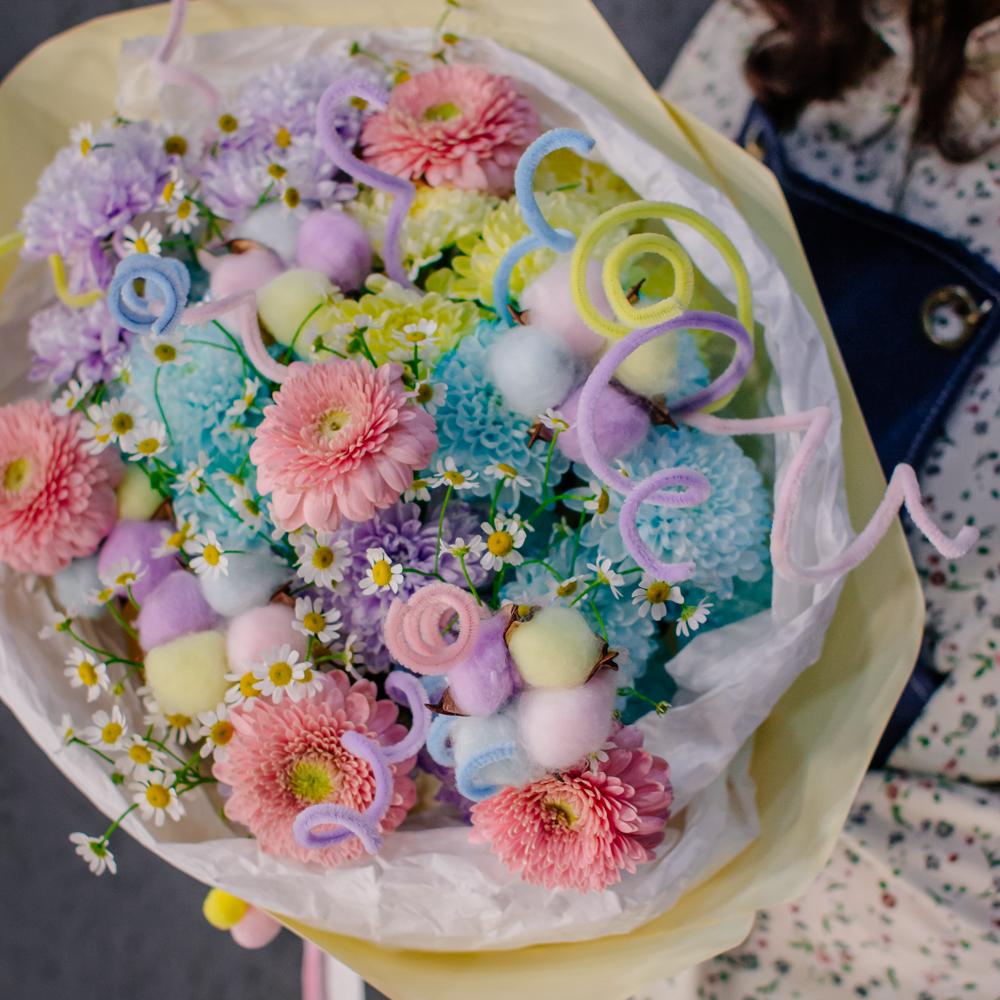 107. Трендовый дофаминовый букет