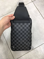 Сумка-мессенджер Louis Vuitton