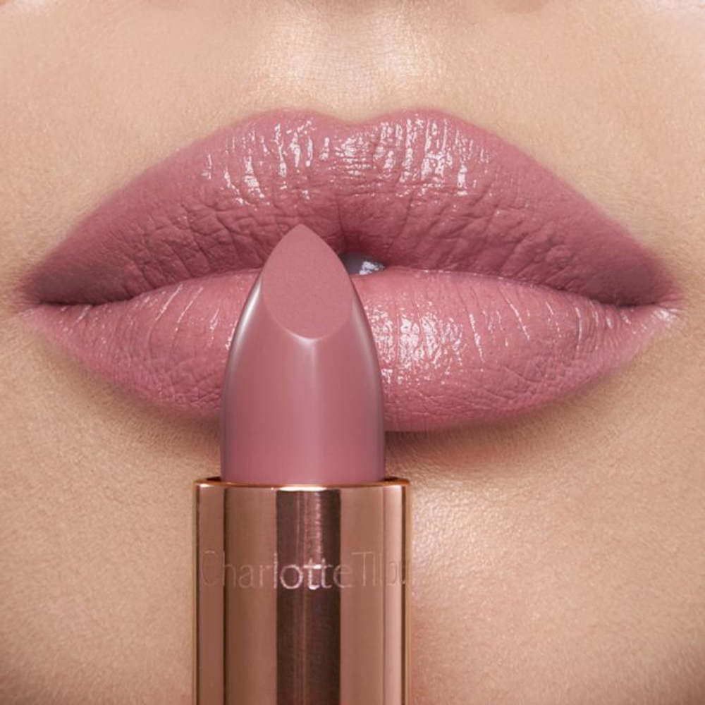 Charlotte Tilbury K.I.S.S.I.N.G