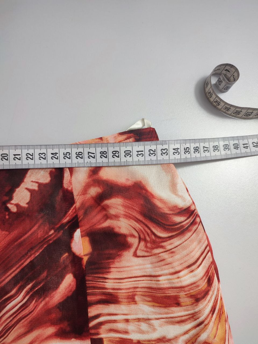 Юбка с красивым принтом 42 размер