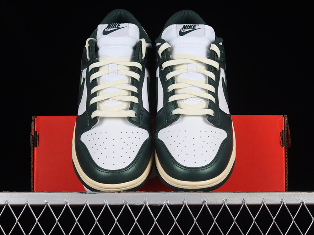 Nike Dunk Low Vintage Green