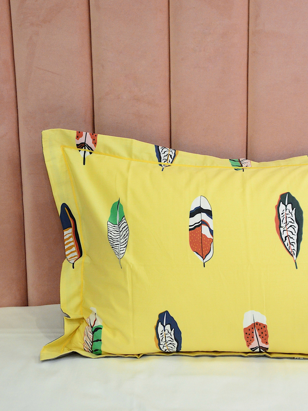 Постельное белье Feathers Yellow