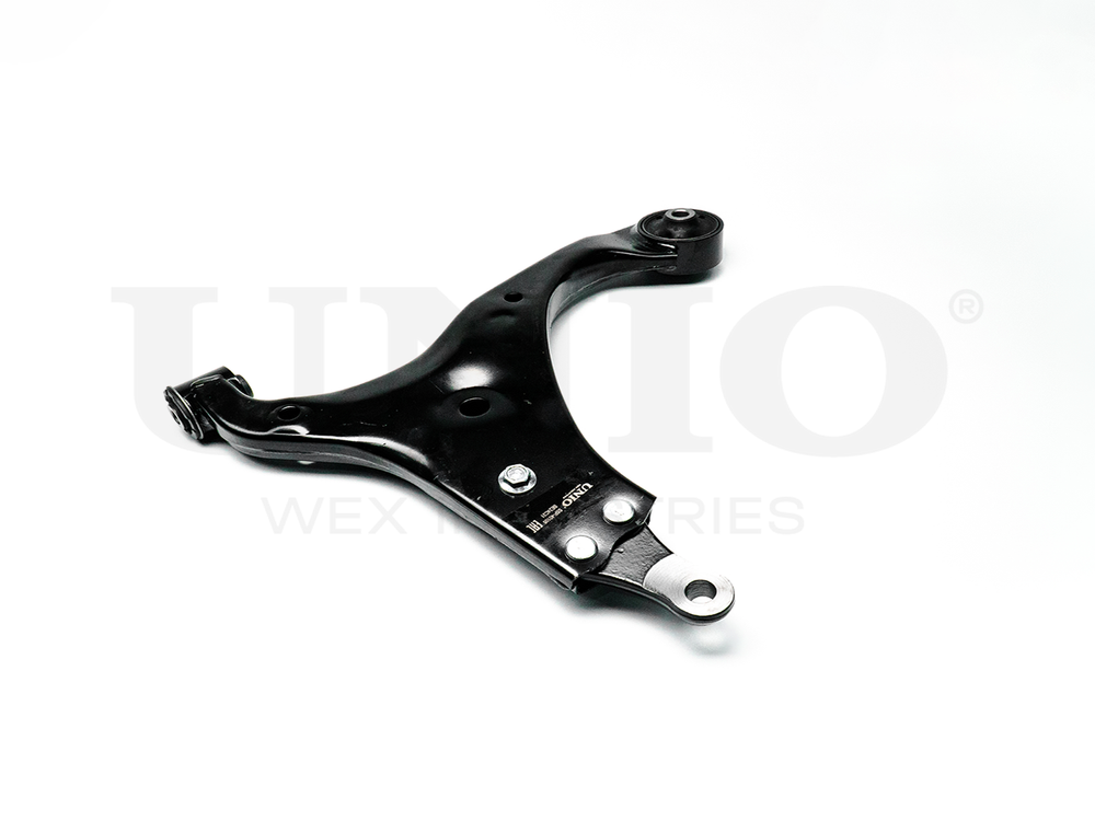 Рычаг подвески поперечный передний нижний правый UNIO SSP-40105