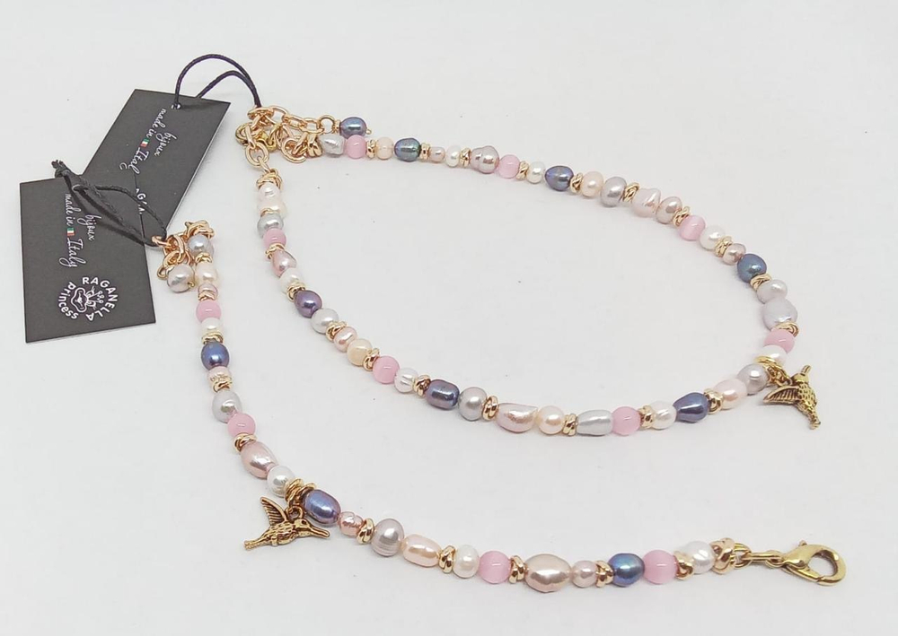 Колье из натурального жемчуга и кошачего глаза с подвесом колибри, оттенок золото