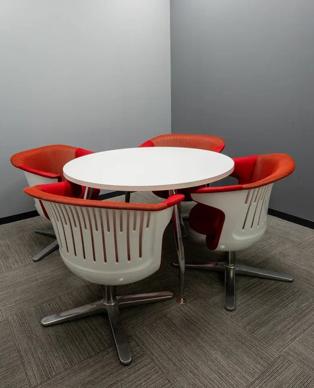 Ковровая плитка BONKEEL Age Strip Biege