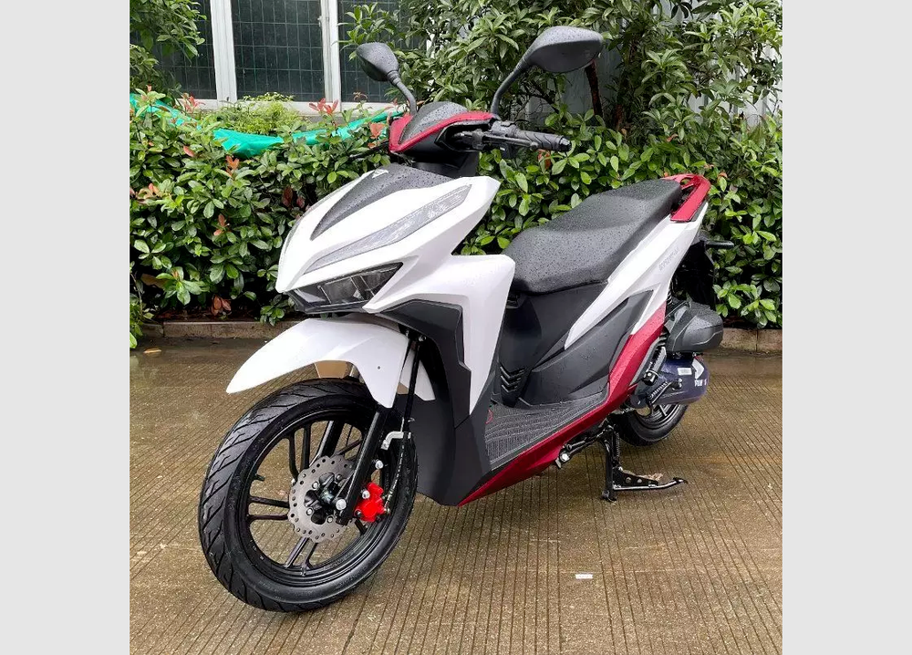 Скутер VENTO INFERNO 170cc (Replika Honda Click)
