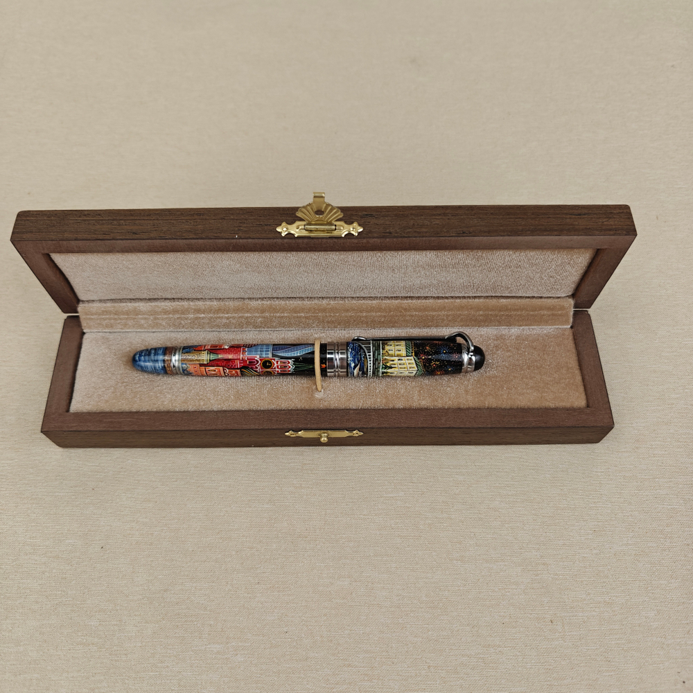 Ручка коллекционная с ручной росписью Палех "Москва.Кремль" в футляре