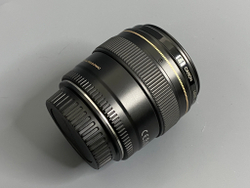 Canon EF 85mm 1.8 USM