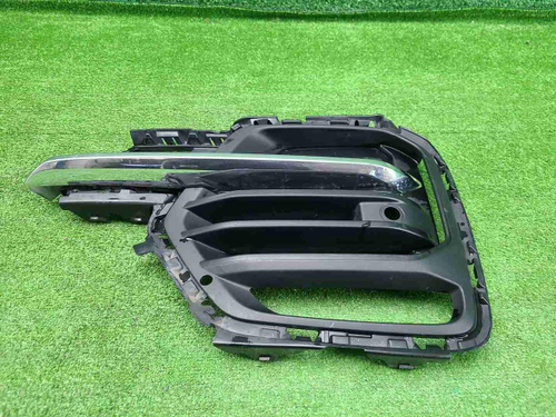 Решетка переднего бампера правая BMW X5 G05 18-23