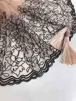 Тесьма сетка с вышивкой, беж/черный, 23см