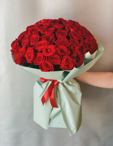 Премиум букет 51 красная роза