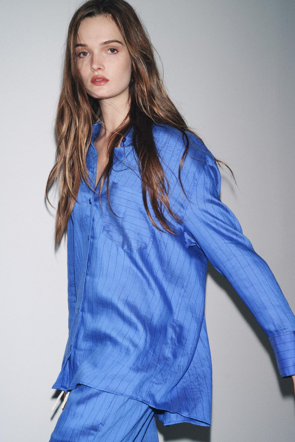 ZARA РУБАШКА ОВЕРСАЙЗ В ПОЛОСКУ — ZW COLLECTION, СИНИЙ/ЧЕРНЫЙ