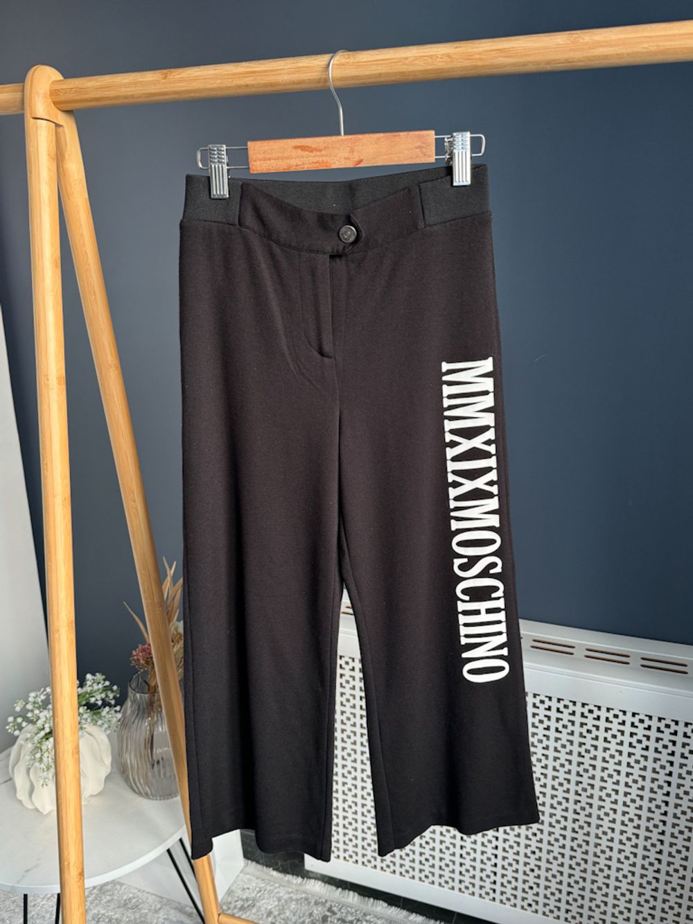 Tрикотажные брюки Moschino, 140