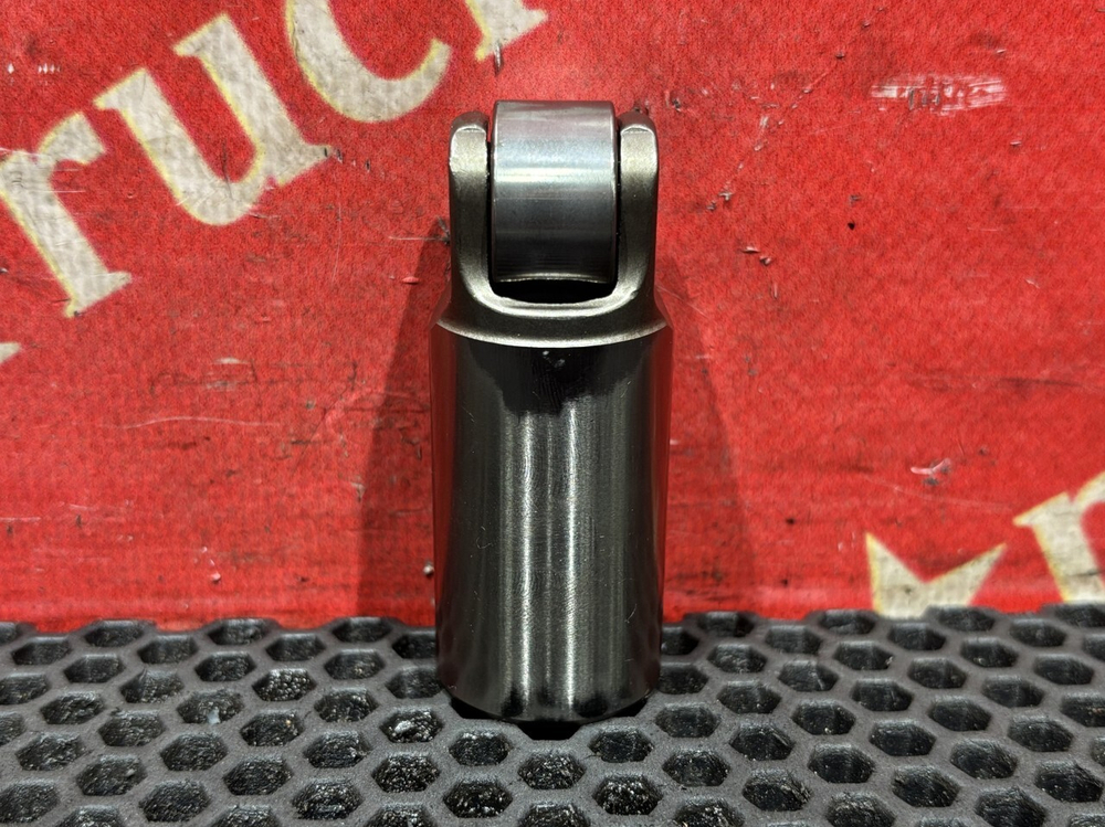 Толкатель впускного клапана 2019г