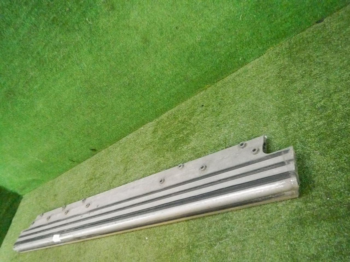 Накладка порога правая Mercedes G W463 (2018-н.в.)