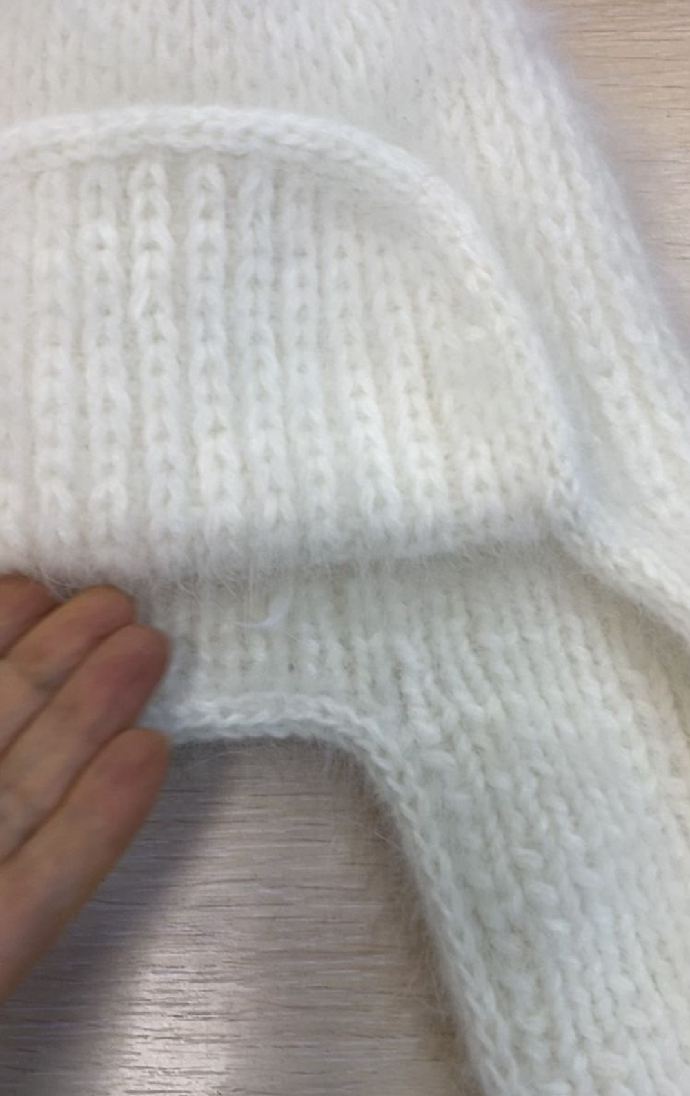 Пряжа на бобине (Италия) 80% ангора 20% п/а 100г-500м 100г