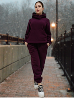 23222 Костюм флисовый с капюшоном, карман кенгуру винный (52)