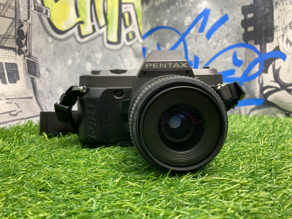 Pentax P30T + kit 35-80mm 4-5.6
