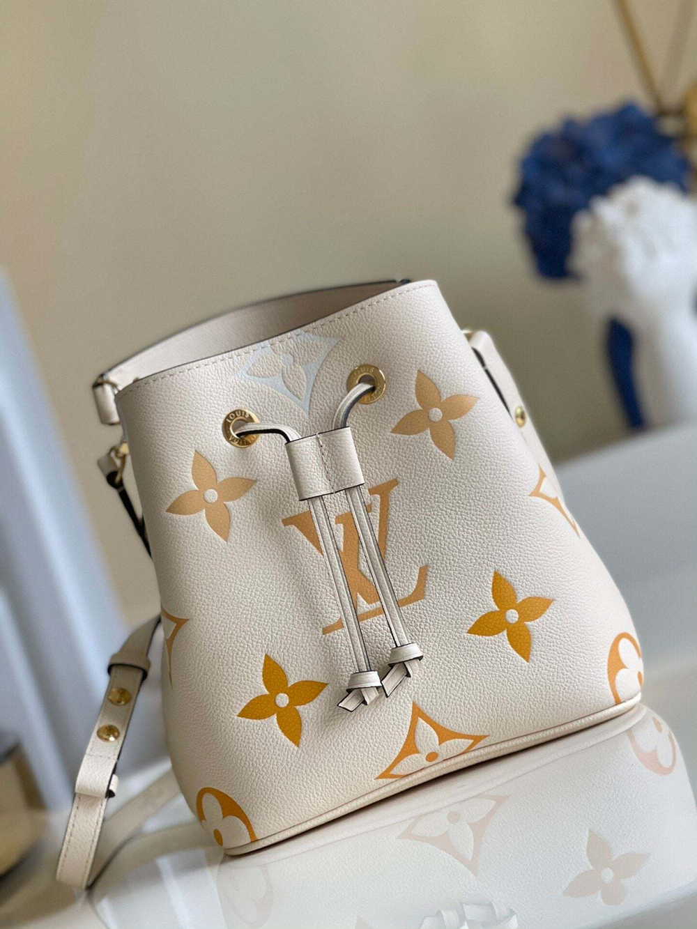 Louis Vuitton NeoNoe BB