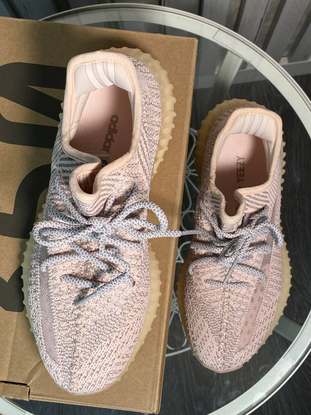 Кроссовки Adidas