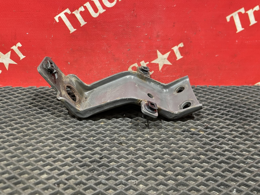 Кронштейн пневмоподушки