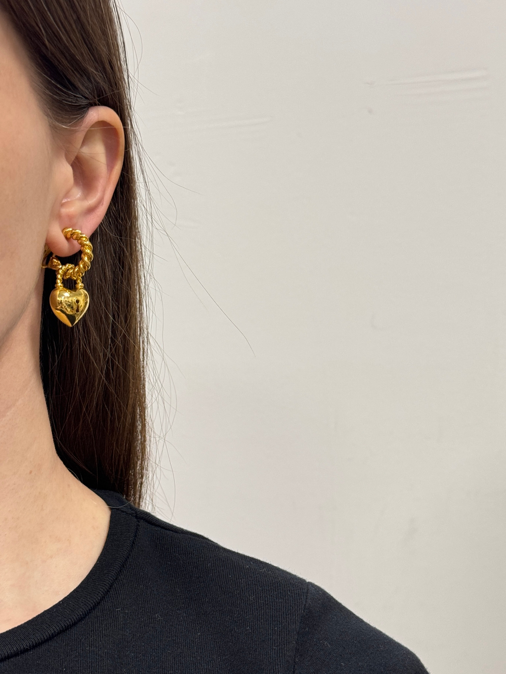 Клипсы трансформеры с сердечками Moschino