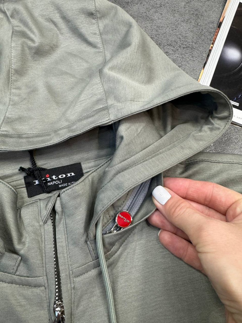 Костюм Kiton