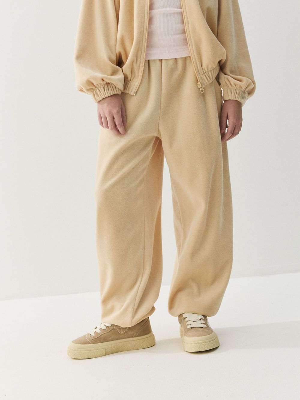 Джоггеры оверсайз велюровые "Беж" 7+