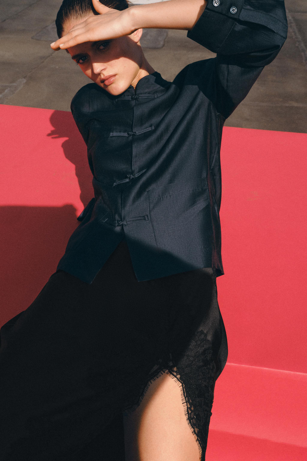 ZARA АТЛАСНАЯ РУБАШКА С ЗАСТЕЖКОЙ НА ПЕТЛИ ZW COLLECTION, МОРСКОЙ СИНИЙ