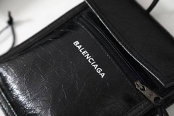 Сумка-мессенджер Balenciaga