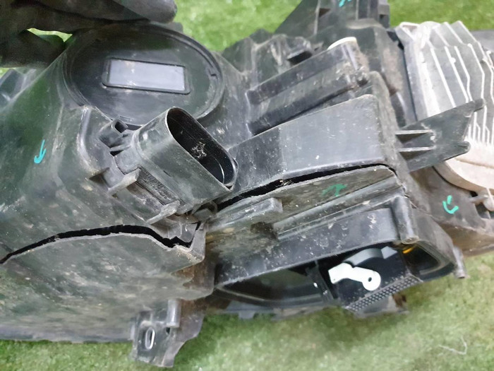 Битая Фара правая Mercedes CLA C117 (2016-2019) LED