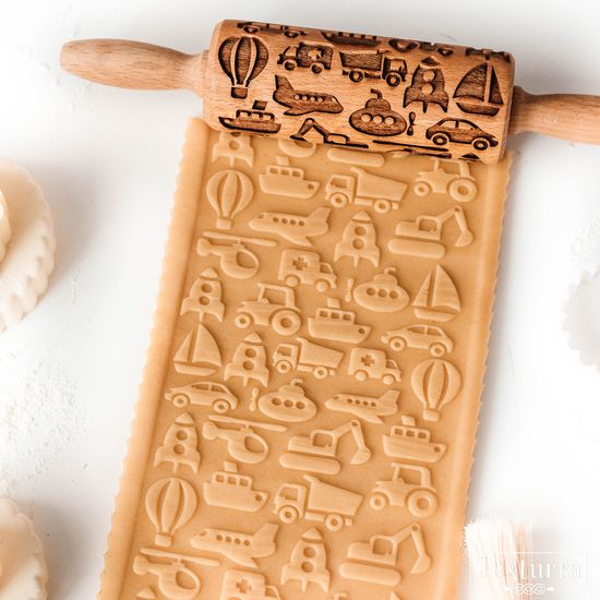 Малая скалка с узором Транспорт