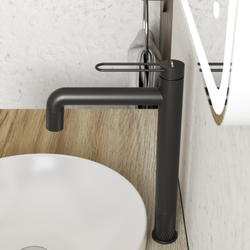 Смеситель для раковины STWORKI Левангер S07020BK матовый черный