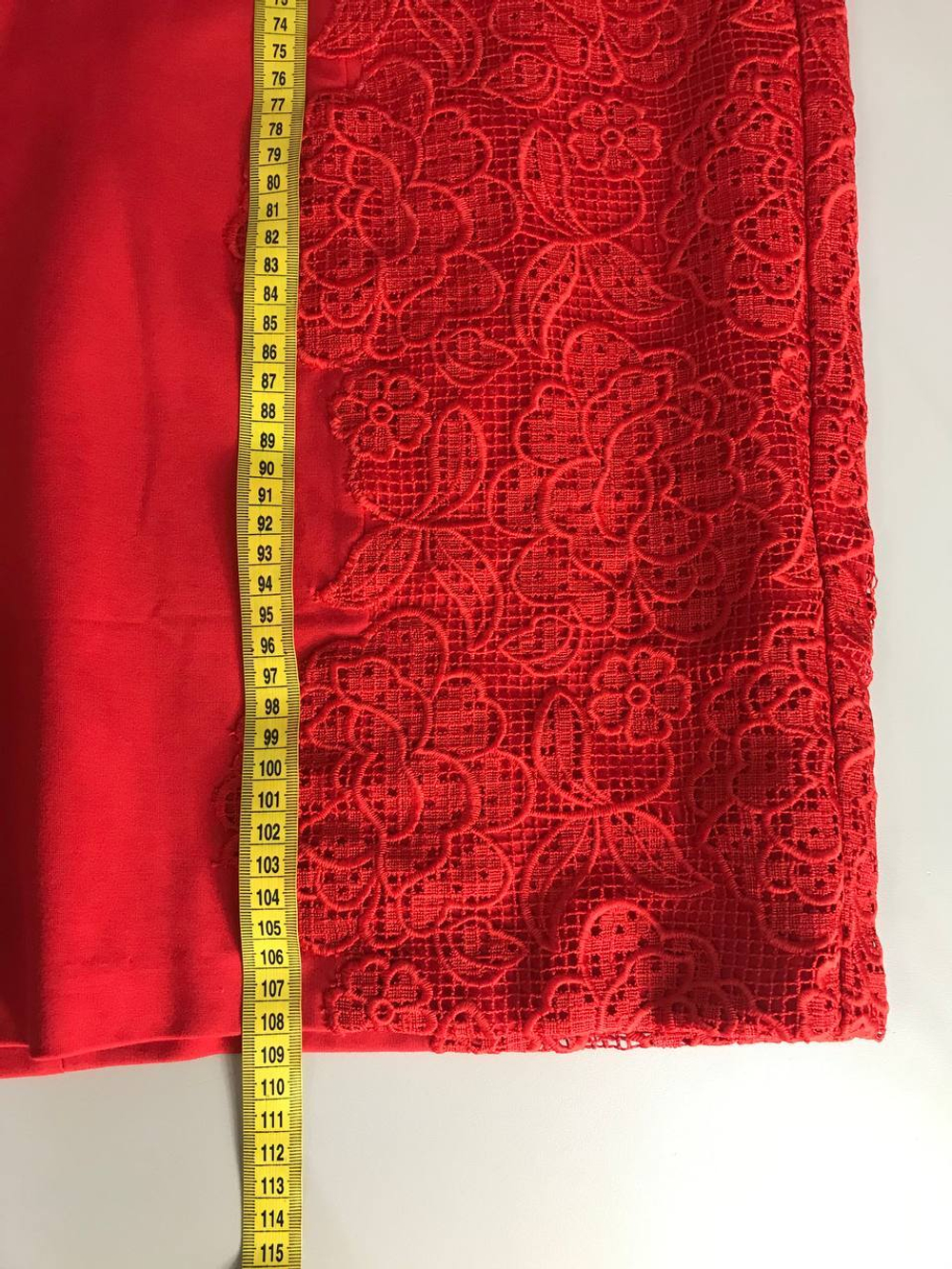 Платье Eleni Viare с кружевной вставкой, маркировка 44, визуально на 48/50 размер, новое