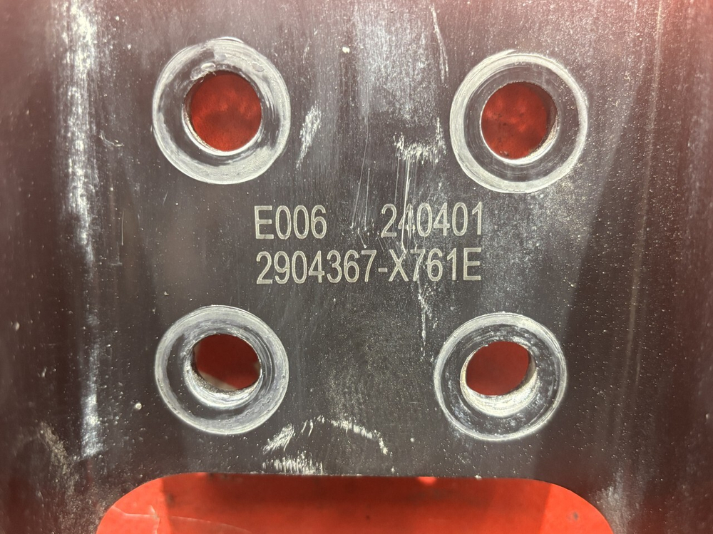 Кронштейн амортизатора заднего 2024г