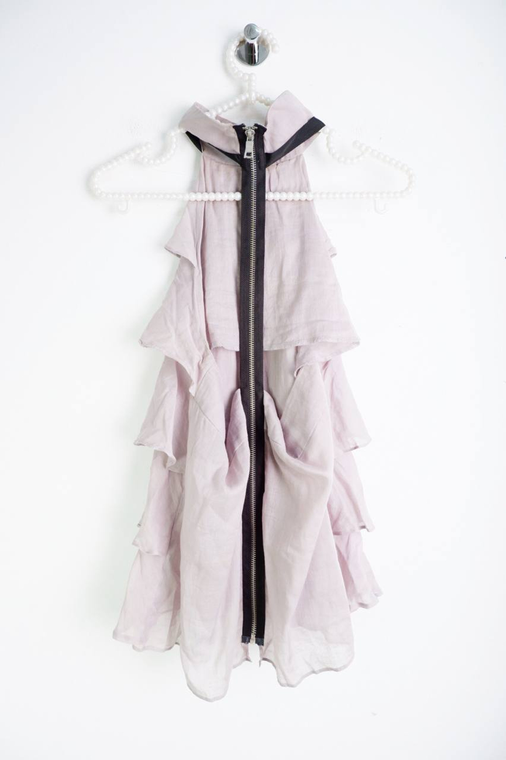 Блузка Kira Plastinina для романтичного акцента, маркировка М, визуально на 46 размер