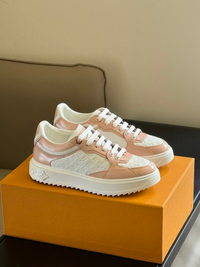 Louis Vuitton Time Out