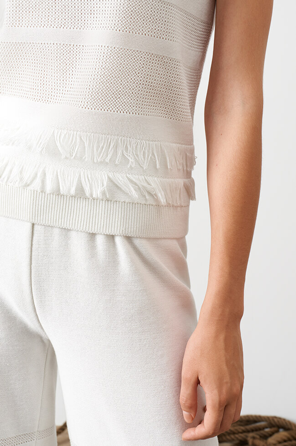 23007 Топ женский (молочный)