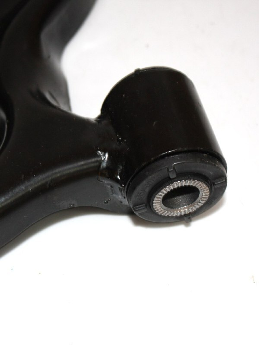 Рычаг передний правый B511F2602020200 для Changan Alsvin